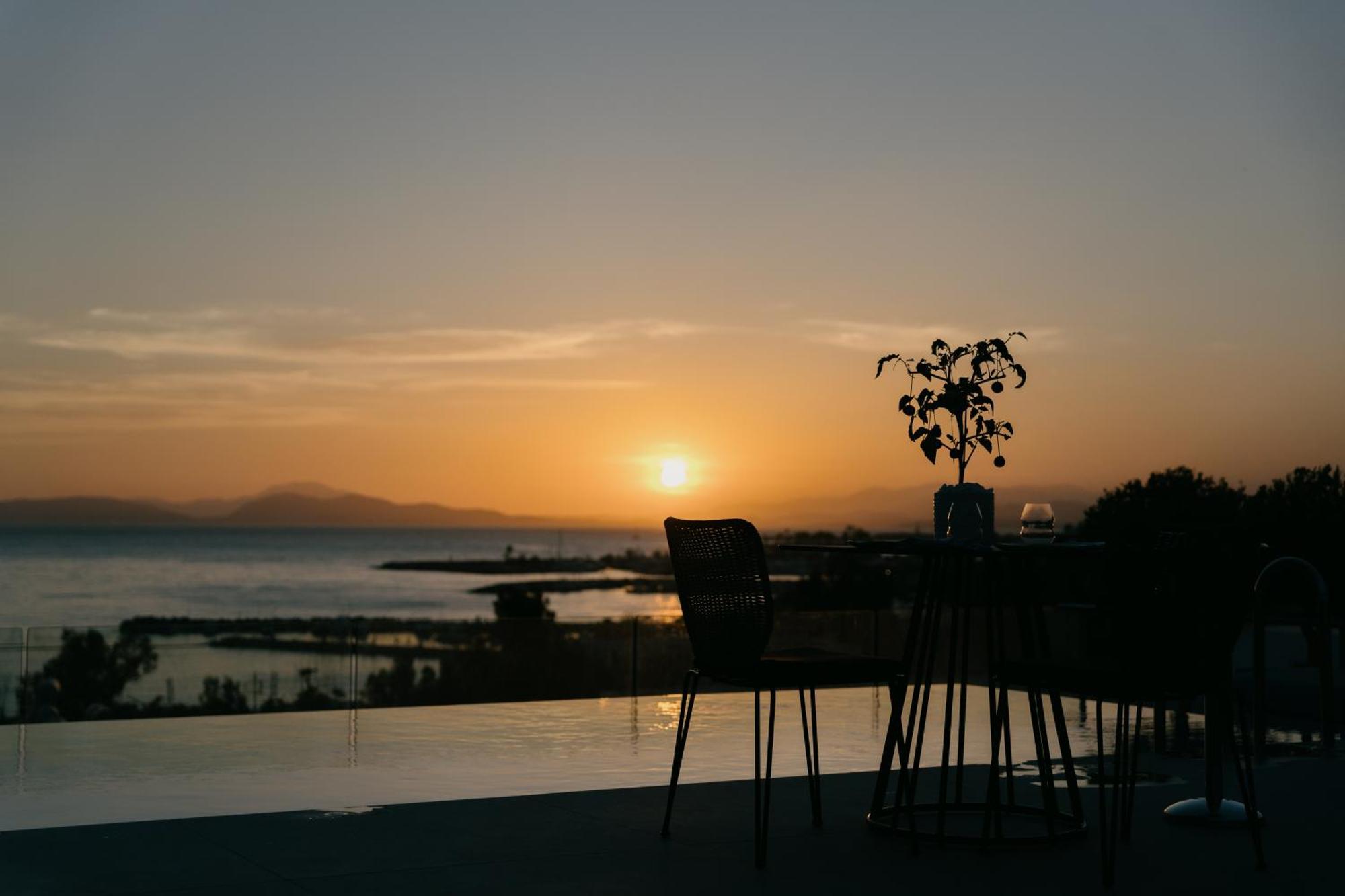 Dusit Suites Hotel Athen Exterior foto